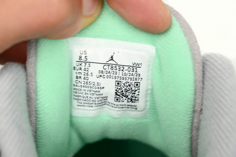 BS Air Jordan 3 "Black/Green Glow"