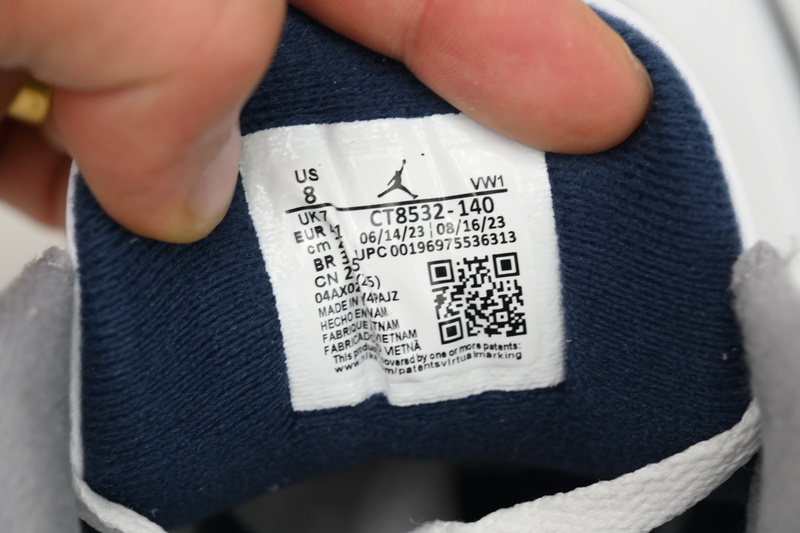 XH Air Jordan 3 "White Navy Cement"