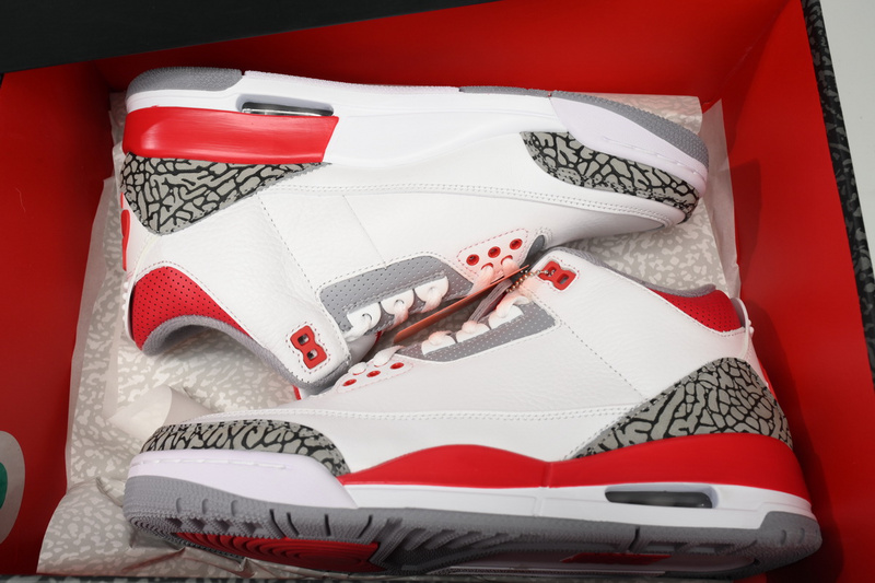 XH Air Jordan 3 OG “Fire Red”