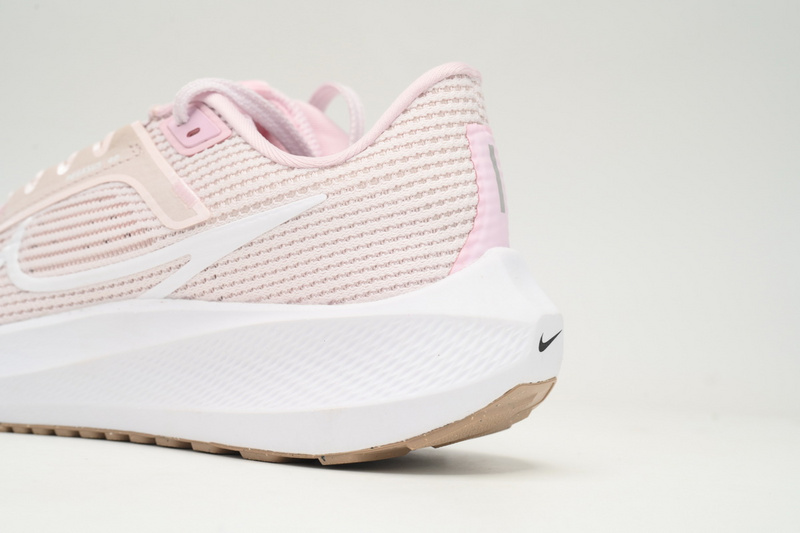 Nike Air Zoom Pegasus 40 Pink White