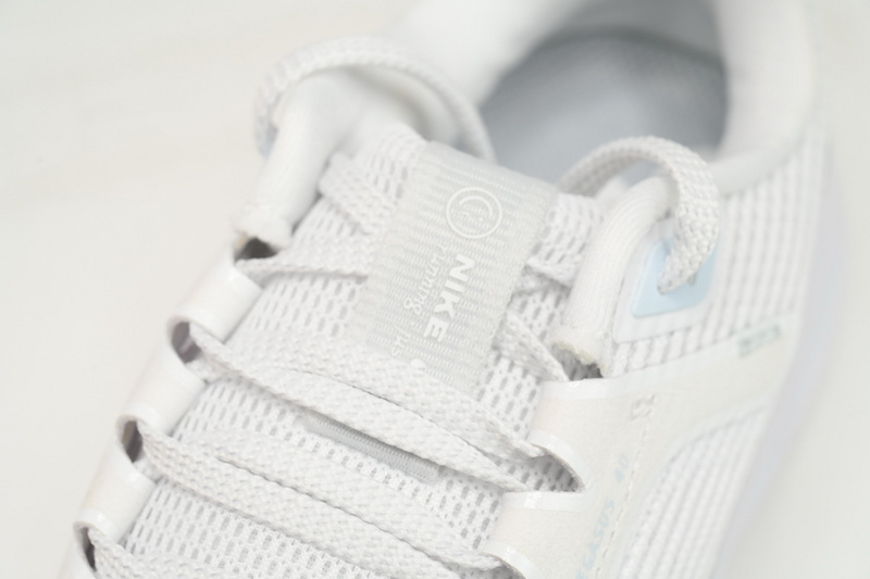 Nike Air Zoom Pegasus 40 Silver