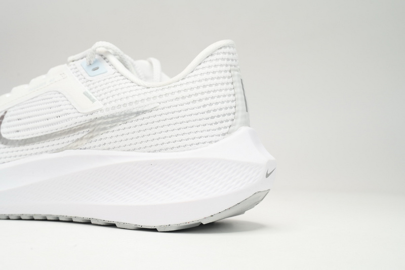 Nike Air Zoom Pegasus 40 Silver