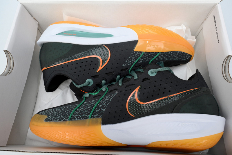 Official Look Nike GT Cut 3 "Miami Hurricanes"