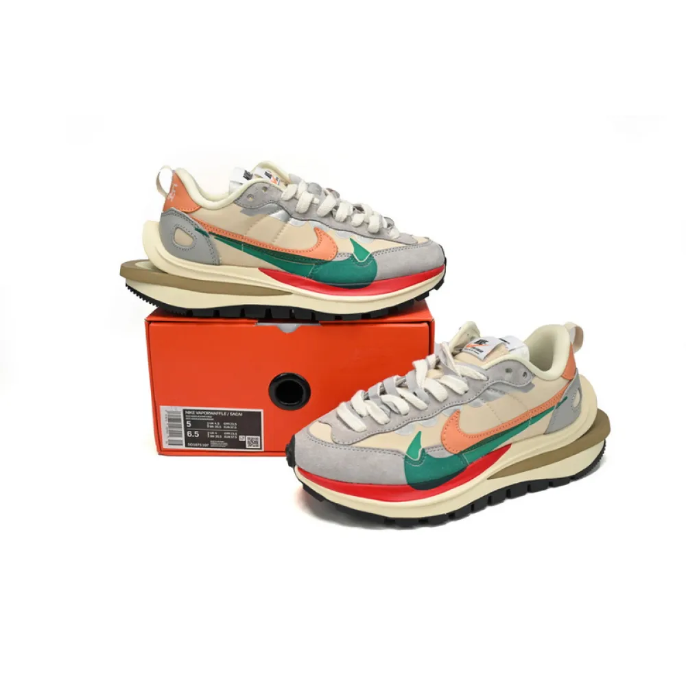 Sacai x Nike VaporWaffle 3.0 Beige orange color