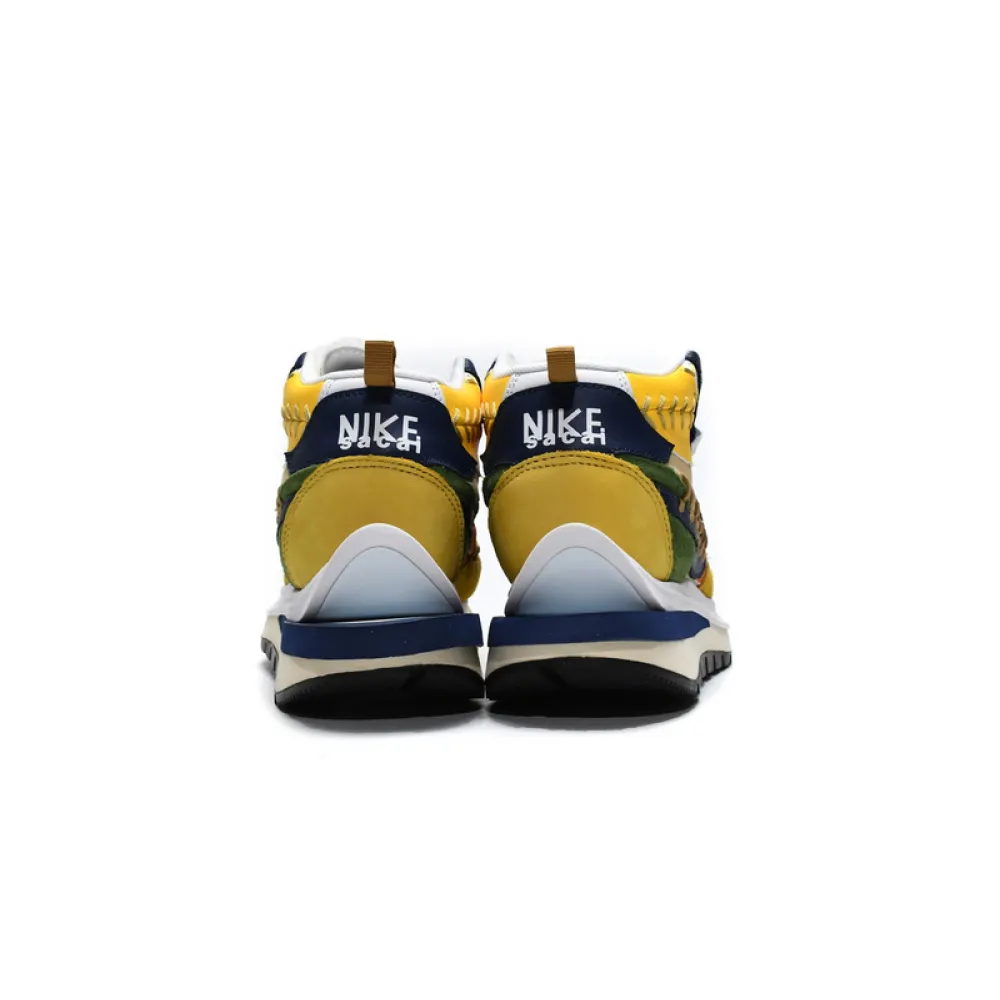 Sacai x NikeVaporWaffle Curcuma Longa Suture