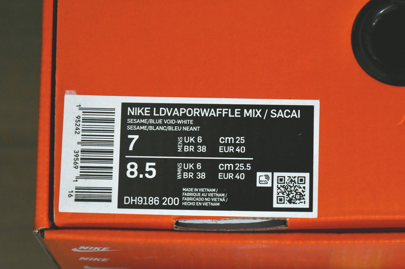 Sacai x NikeVaporWaffle Curcuma Longa Suture
