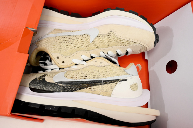 Sacai x VaporWaffle “Tour Yellow ”-21