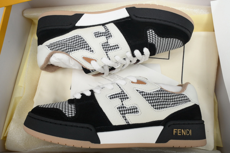Fendi Match White and Black 