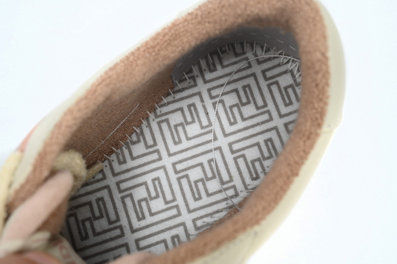 Fendi Match Light Pink