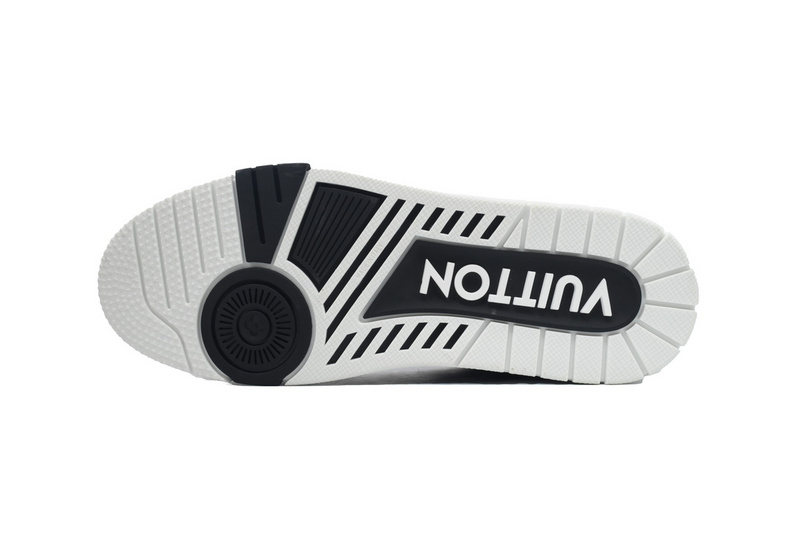 Louis Vuitton Trainer Black