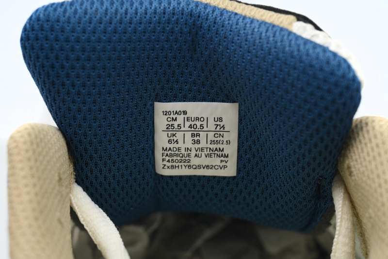 Asics Gel Kayano 14 'Cream Pure Silver'