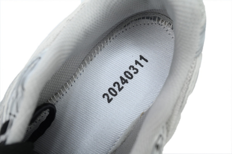 Asics Gel Kayano Legacy 'Pure Silver'