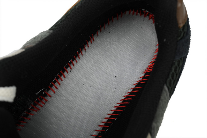 HAL STUDIOS x Gel 1130 'Forest'