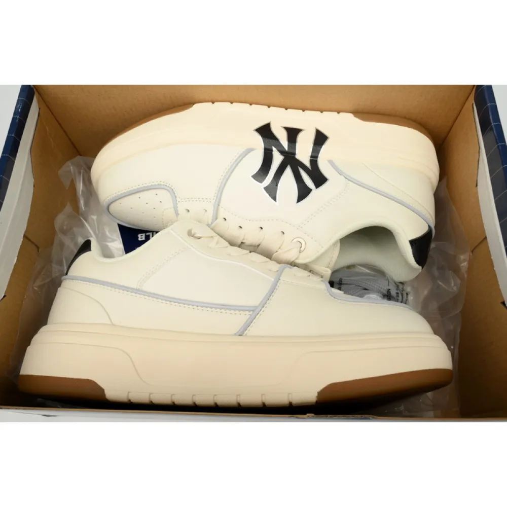Giày MLB Chunky Liner Low New York Yankees 'Ivory'