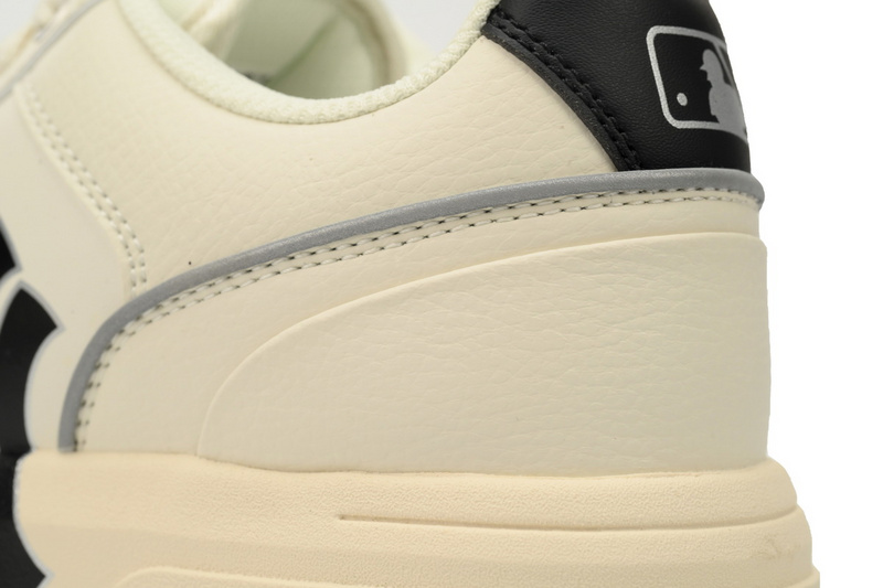 Giày MLB Chunky Liner Low New York Yankees 'Ivory'