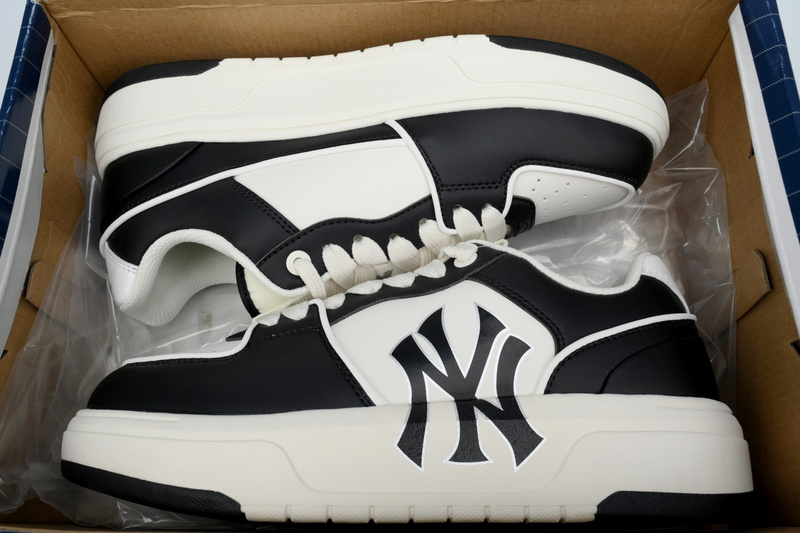 Giày MLB Chunky Liner New York Yankees 'Black'