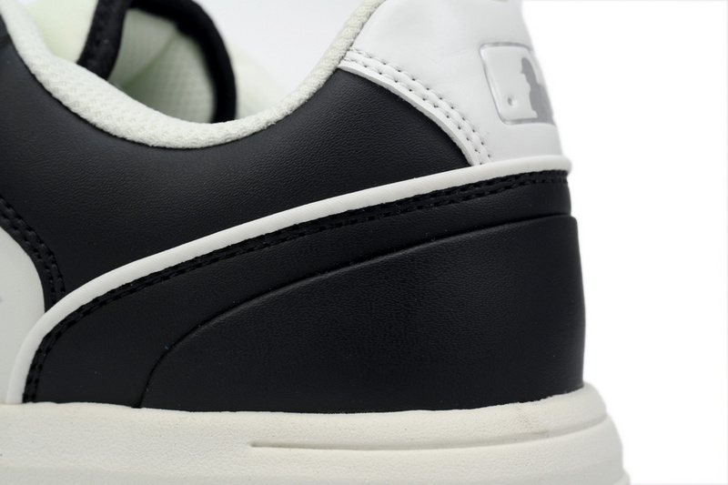 Giày MLB Chunky Liner New York Yankees 'Black'