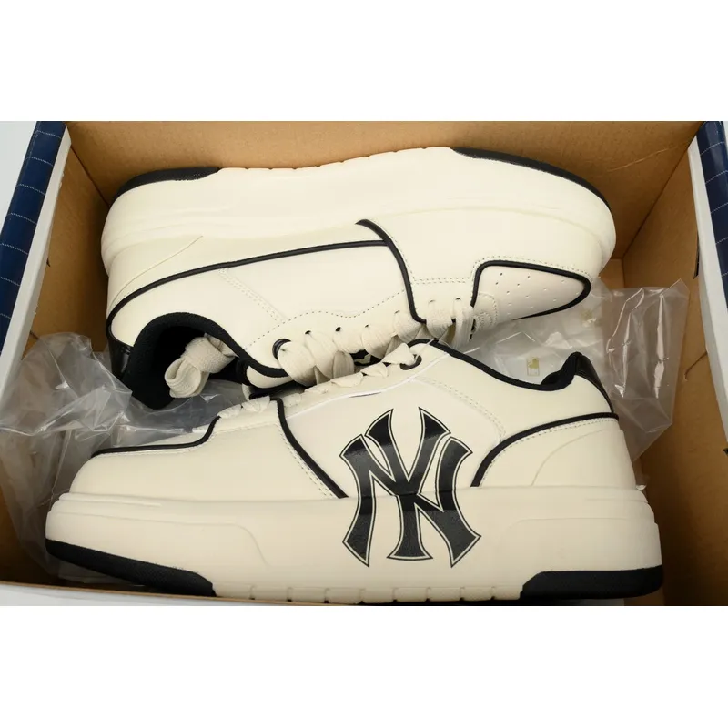 Giày MLB Chunky Liner White Black