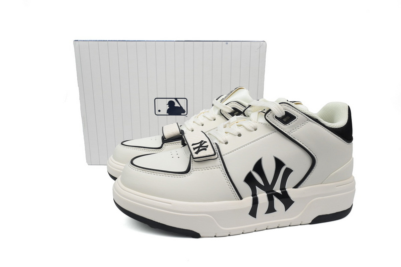 Giày MLB Chunky Liner Mid Basic New York Yankees Sneakers