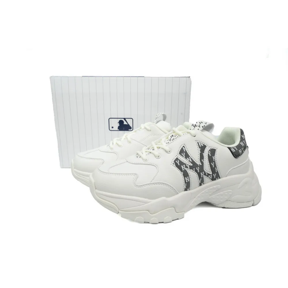 Giày MLB Chunky Window Monogram New York Yankees Black