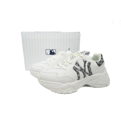 Giày MLB Chunky Window Monogram New York Yankees Black 02