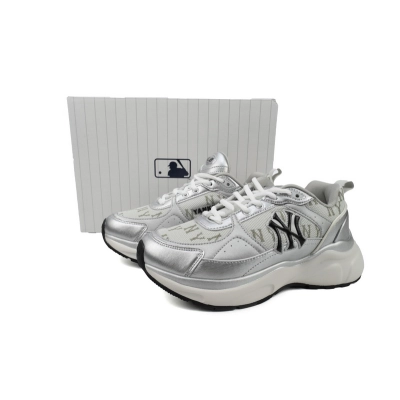 MLB Fast Ball Classic Monogram New York Yankees Sneakers 02