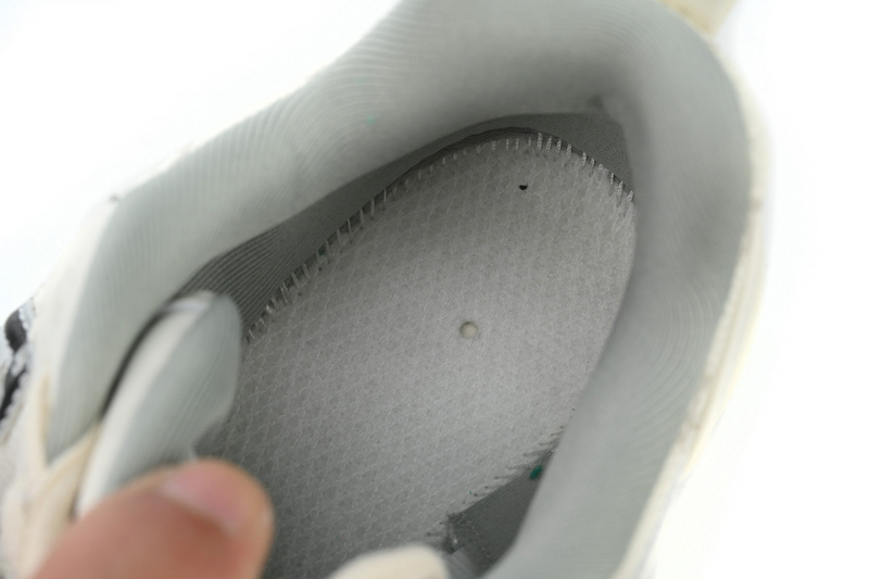 MLB Fast Ball Classic Monogram New York Yankees Sneakers W02