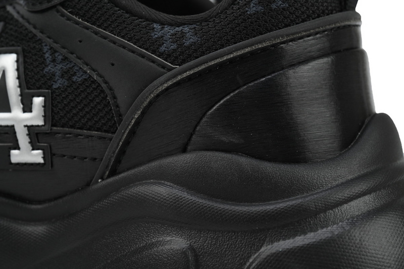 MLB Fast Ball Classic Monogram New York Yankees Sneakers W03