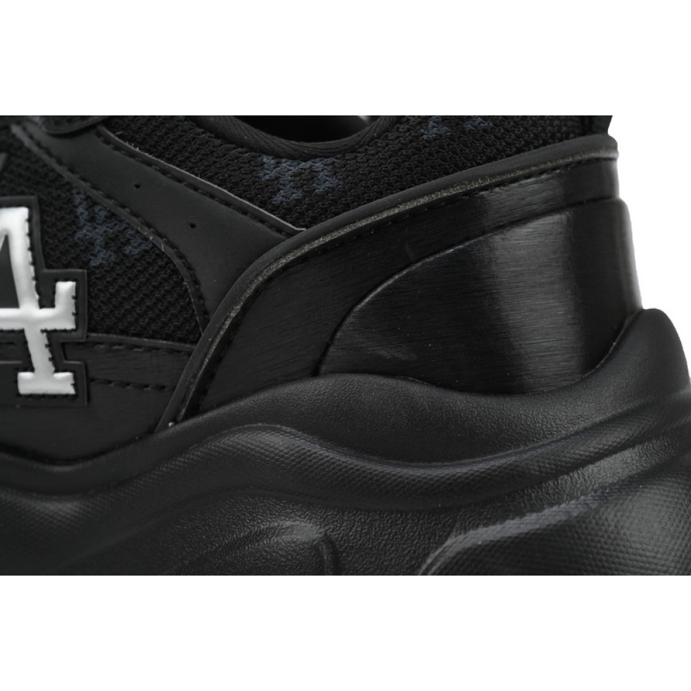 MLB Fast Ball Classic Monogram New York Yankees Sneakers W03