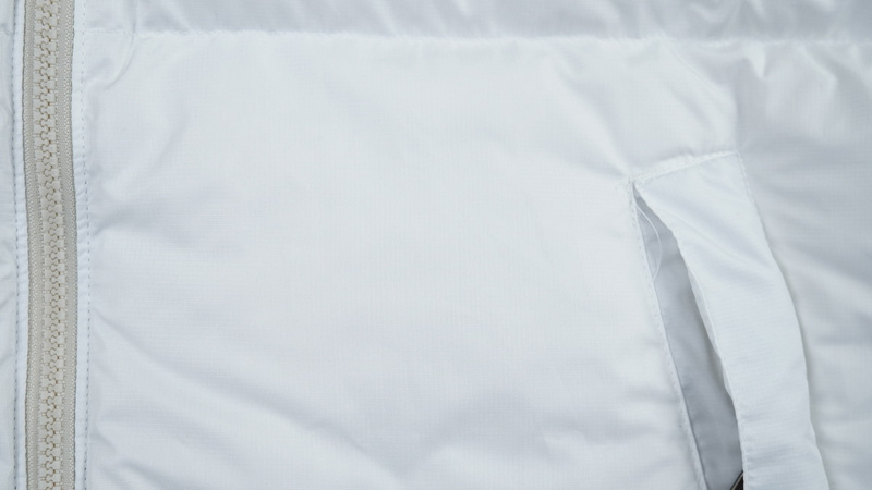 TheNorthFace Splicing White And Double Pinyin White