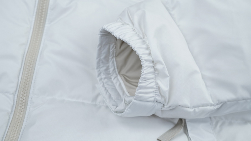 TheNorthFace Splicing White And Double Pinyin White