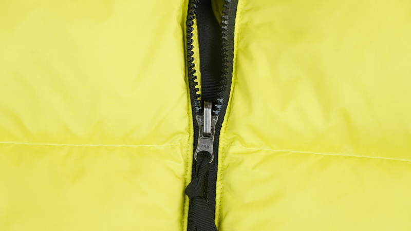 TheNorthFace Splicing White And Red Apple Green
