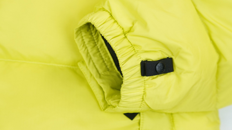 TheNorthFace Splicing White And Red Apple Green