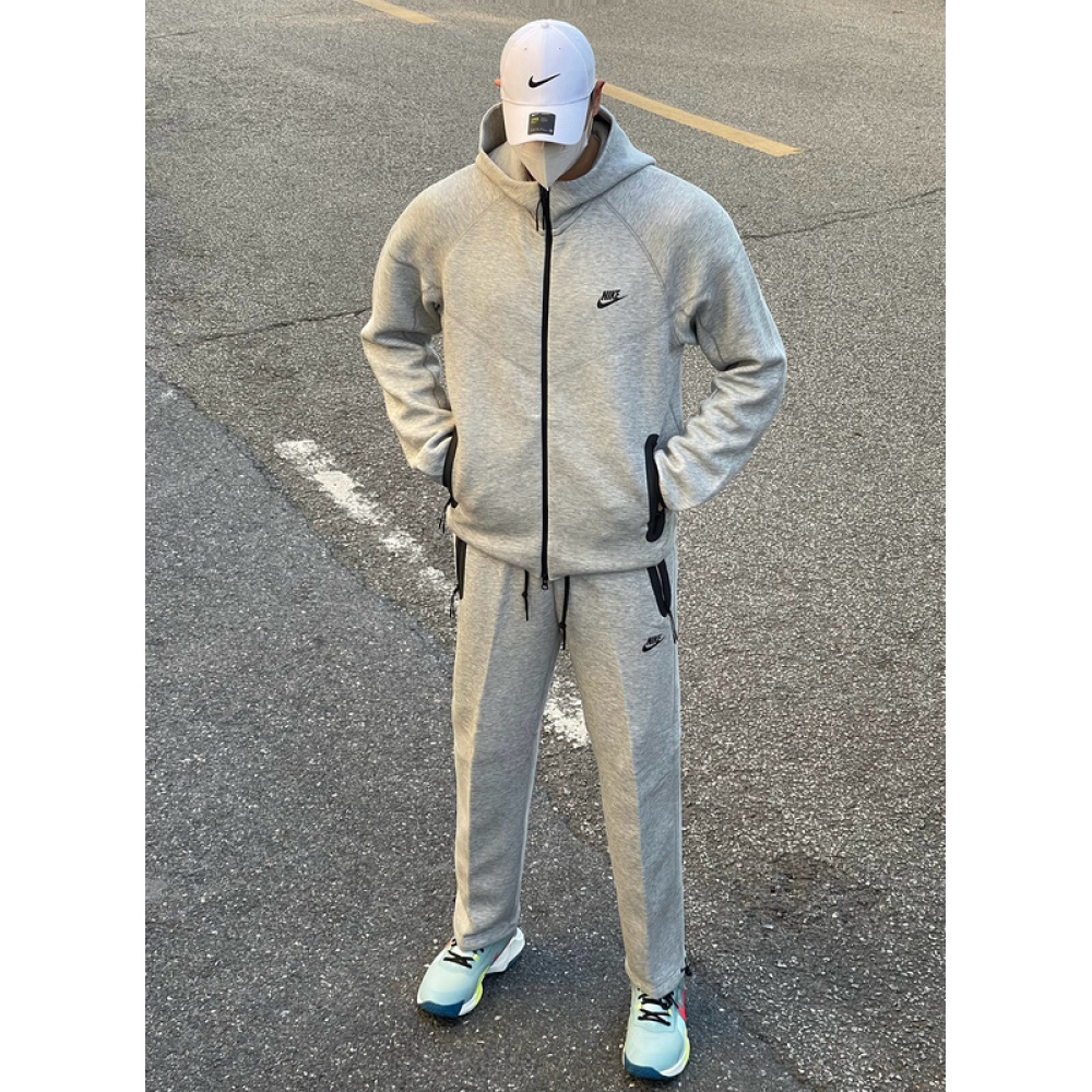 Nike Sportswear Tech Fleece Full-Zip Hoodie