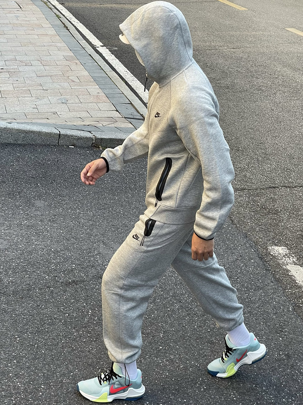 Nike Sportswear Tech Fleece Full-Zip Hoodie