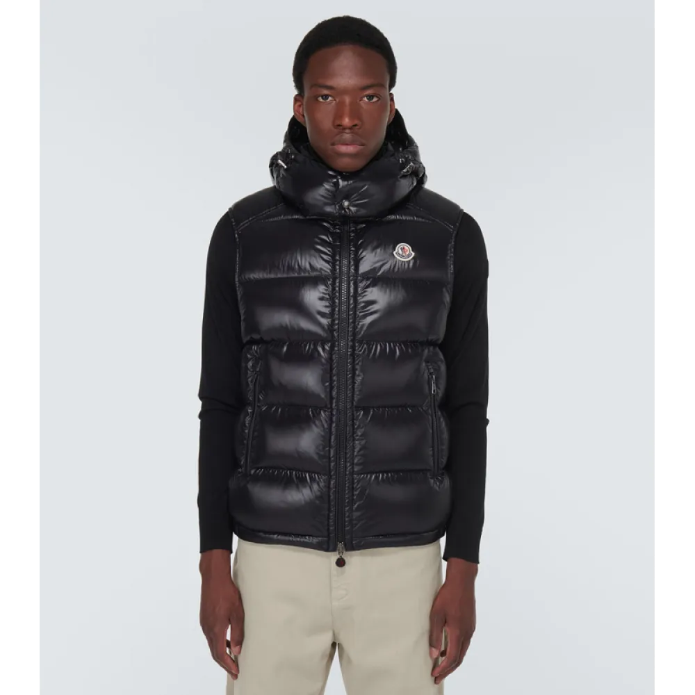 Moncler Bormes Down Vest Black