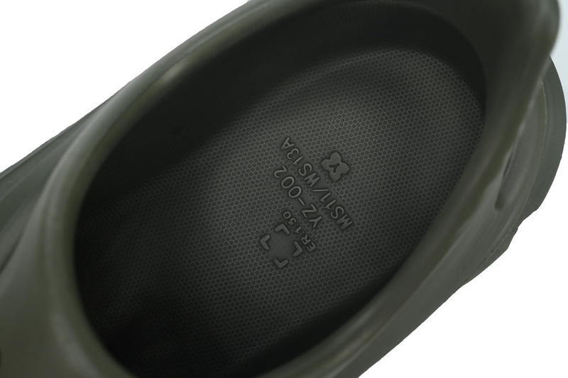 HOKA ONE ONE Military Green