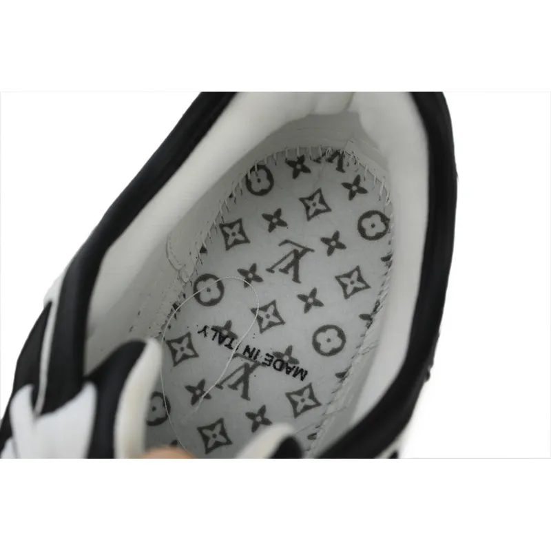 Louis Vuitton Trainer Black White (Show)