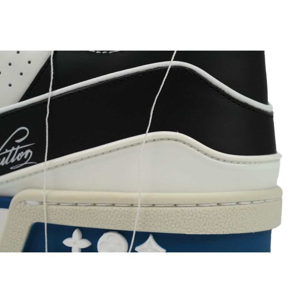 Louis Vuitton Trainer Black White (Show)