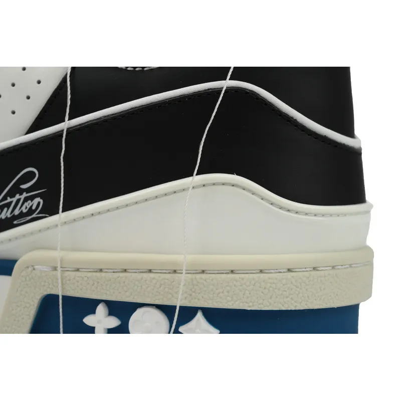 Louis Vuitton Trainer Black White (Show)