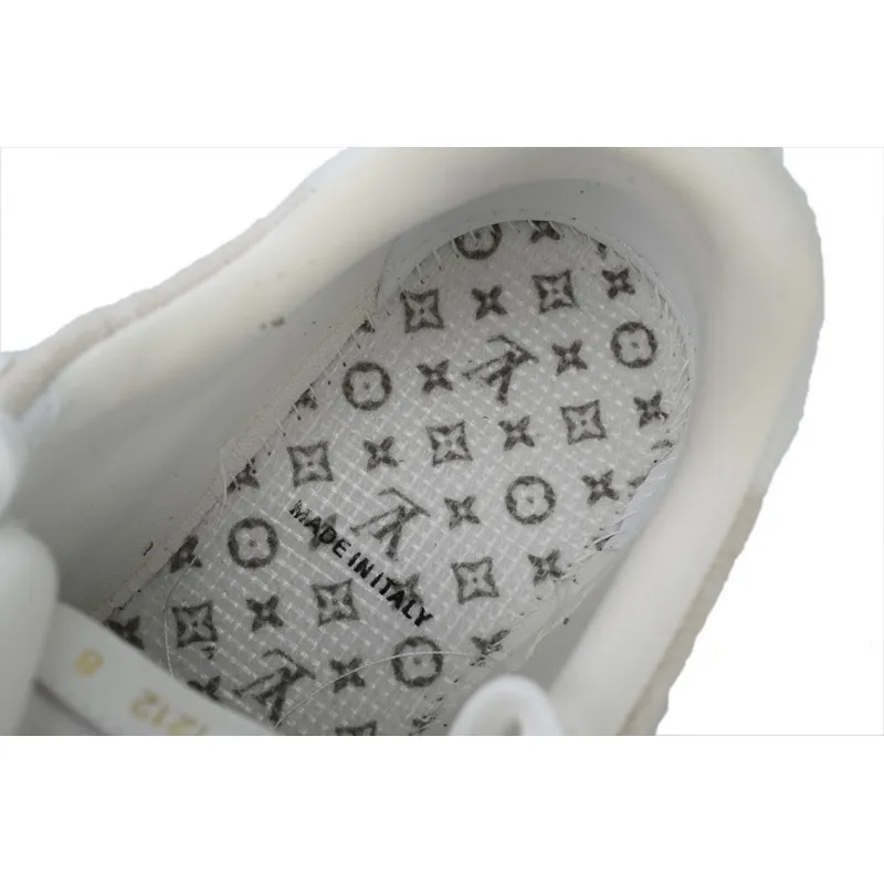 Louis Vuitton Trainer Beige 