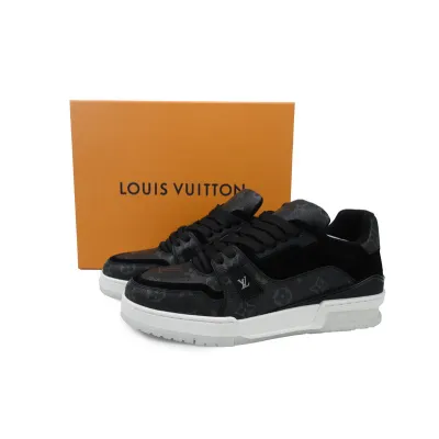 Louis Vuitton Trainer Triple Black 02