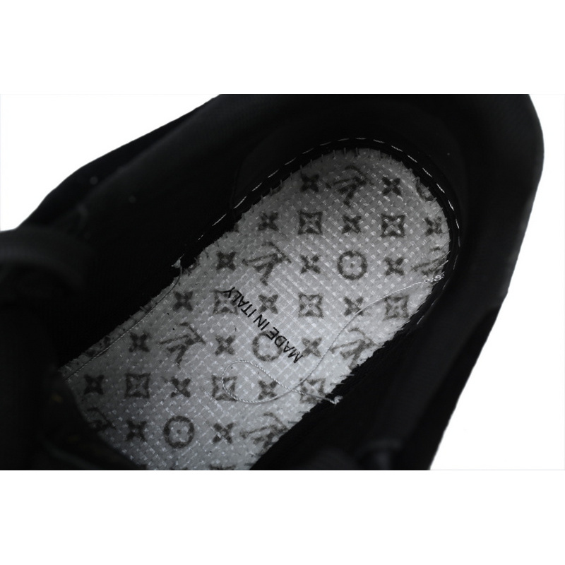 Louis Vuitton Trainer Triple Black