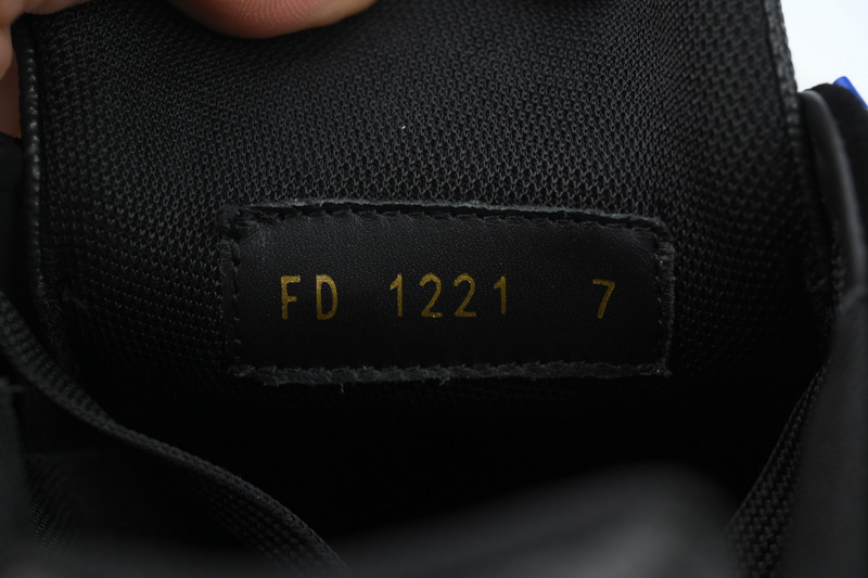 Louis Vuitton Trainer Triple Black