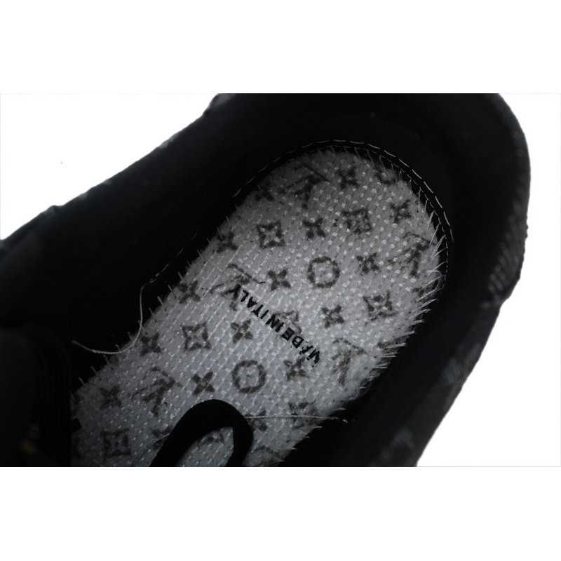 Louis Vuitton Trainer Black