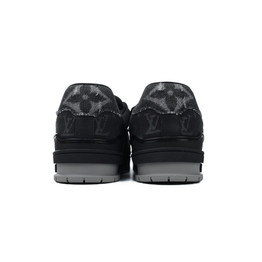 Louis Vuitton Trainer Black