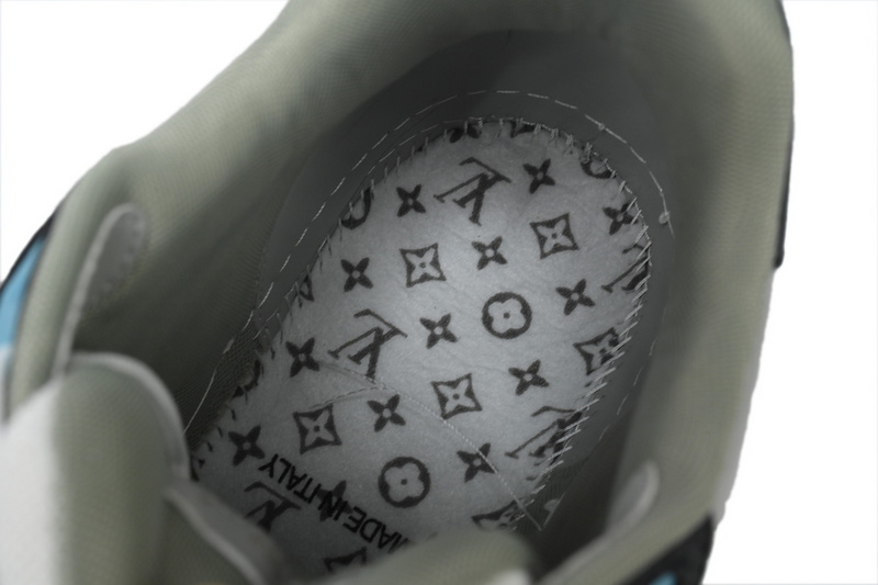 Louis Vuitton Trainer Black Blue