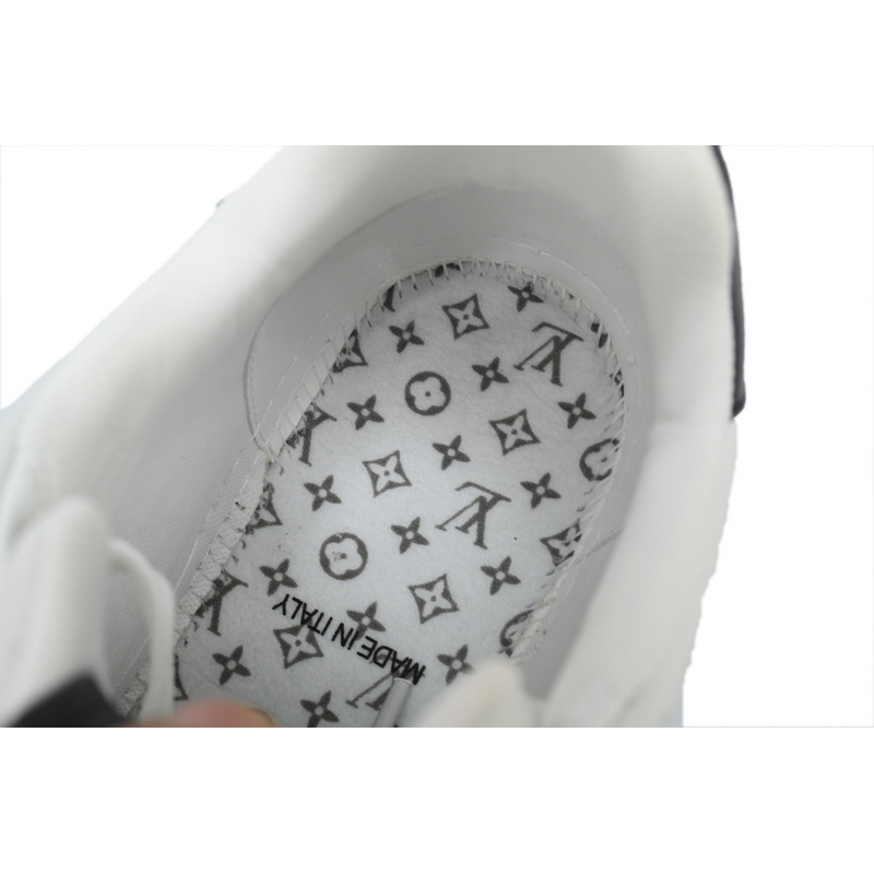 Louis Vuitton Trainer Black White
