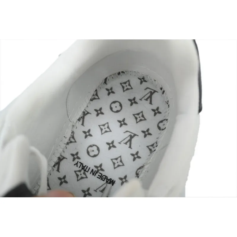 Louis Vuitton Trainer Black White
