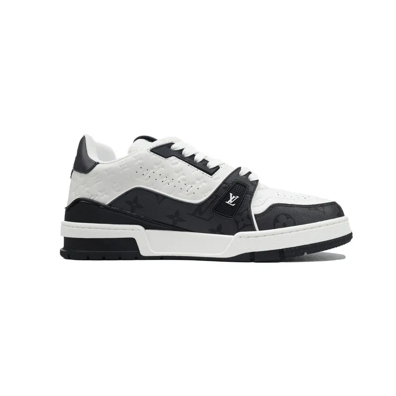 Louis Vuitton Trainer Black White
